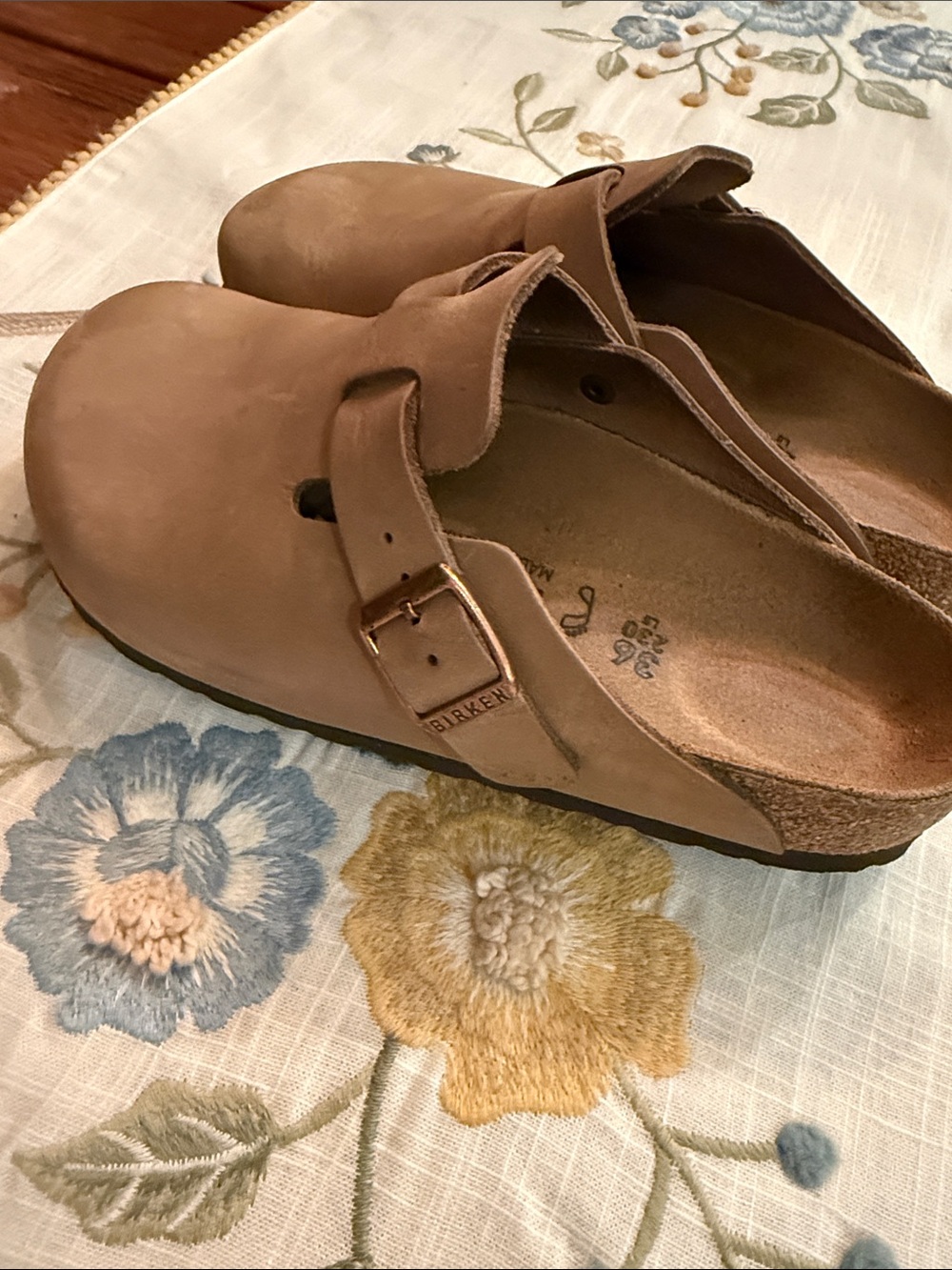 Comfort Suede Slip-On Clog in Taupe